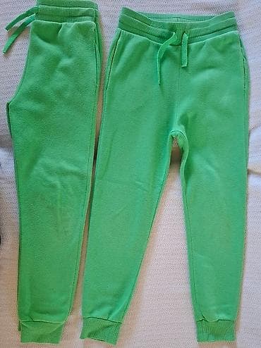 H&M deblje trenerke dve iste Veličina 134 Cena obe uplata pre at lalafo.rs H&M deblje trenerke dve iste Veličina 134 Cena obe uplata pre