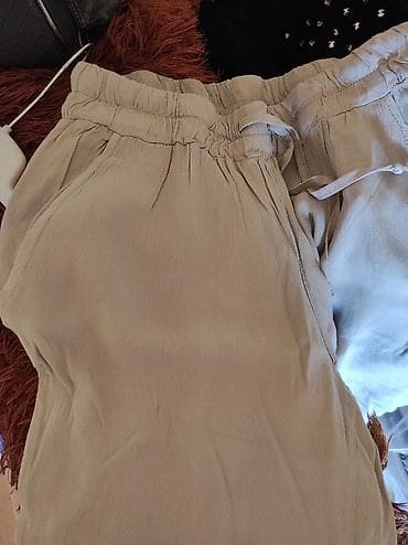 pantalone butiku ali: Pantalone sa ranflom velicina S. Bez boja. Prelep lagan materijal na lalafo.rs — 6 pantalone butiku ali: Pantalone sa ranflom velicina S. Bez boja. Prelep lagan materijal — 6