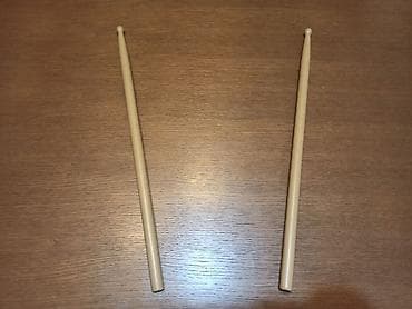Plastične palice za bubnjeve. Dužina 40cm tel.066- na lalafo.rs Plastične palice za bubnjeve. Dužina 40cm tel.066-