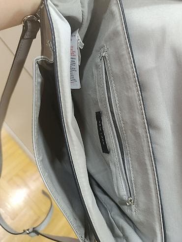 Siva ženska torba sa ručkom i podesivim kaišem za nošenje preko at lalafo.rs — 4 Siva ženska torba sa ručkom i podesivim kaišem za nošenje preko — 4