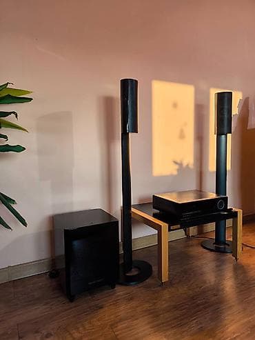 Harman Kardon HS2X0 – 2.1 sistem kućnog bioskopa Komplet sadrži: - na lalafo.rs — 2 Harman Kardon HS2X0 – 2.1 sistem kućnog bioskopa Komplet sadrži: - — 2