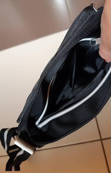 Van Dutch torbica preko ramena - Dimenzije: 23 × 26 × 9 cm (navedeno na lalafo.rs — 3 Van Dutch torbica preko ramena - Dimenzije: 23 × 26 × 9 cm (navedeno — 3