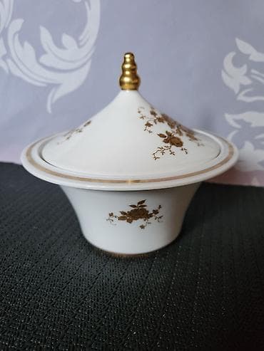 Bombonijera nova iz 1927g Schonwald Eamag Bavaria. Bombonijera na lalafo.rs — 1 Bombonijera nova iz 1927g Schonwald Eamag Bavaria. Bombonijera — 1