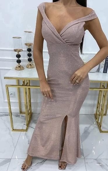 Elegantna večernja haljina u boji šampanjca sa diskretnim sjajem na lalafo.rs Elegantna večernja haljina u boji šampanjca sa diskretnim sjajem