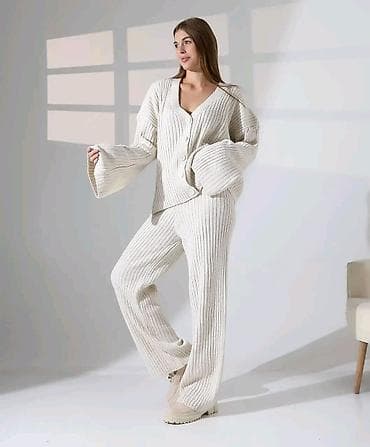 Pleteni komplet – kardigan i pantalone Vel : ( UNIVERZALNA ) 🔥 Jos na lalafo.rs — 1 Pleteni komplet – kardigan i pantalone Vel : ( UNIVERZALNA ) 🔥 Jos — 1