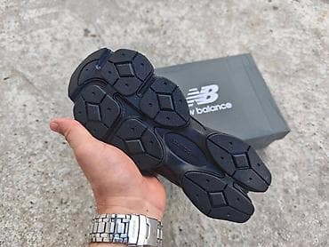 New Balance patike – model sa robusnim đonom - Boja: crna sa na lalafo.rs — 5 New Balance patike – model sa robusnim đonom - Boja: crna sa — 5