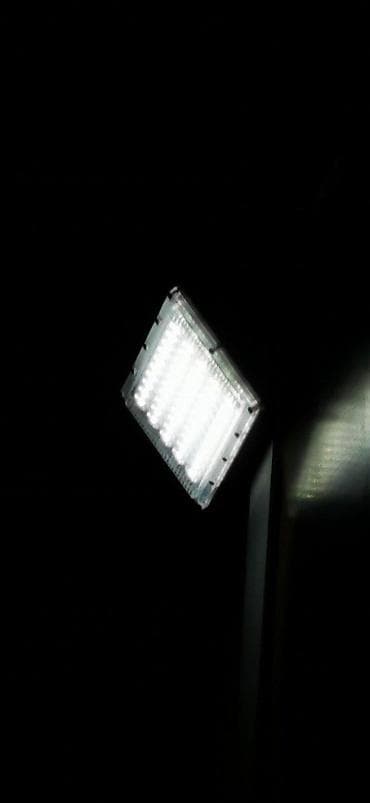 Reflektor 50w Led smd 2835 IP65 6500K,RGB sa daljinskim 50w. 50w na lalafo.rs — 10 Reflektor 50w Led smd 2835 IP65 6500K,RGB sa daljinskim 50w. 50w — 10