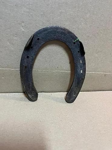 prsluk jaknica mango u: Gvozdene potkovice – dekorativne/suvenirske - Materijal: masivno at lalafo.rs — 2 prsluk jaknica mango u: Gvozdene potkovice – dekorativne/suvenirske - Materijal: masivno — 2