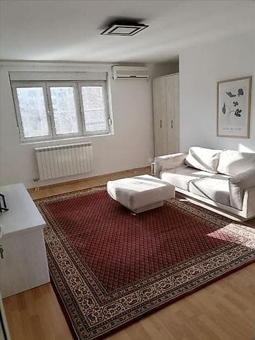 Lep komforan namesten stan sa kancelarijom po potrebi. Spavaca soba sa na lalafo.rs Lep komforan namesten stan sa kancelarijom po potrebi. Spavaca soba sa