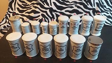 Apotekarske laboratorijske posude kao sa slika posalji poruku ili na lalafo.rs — 1 Apotekarske laboratorijske posude kao sa slika posalji poruku ili — 1