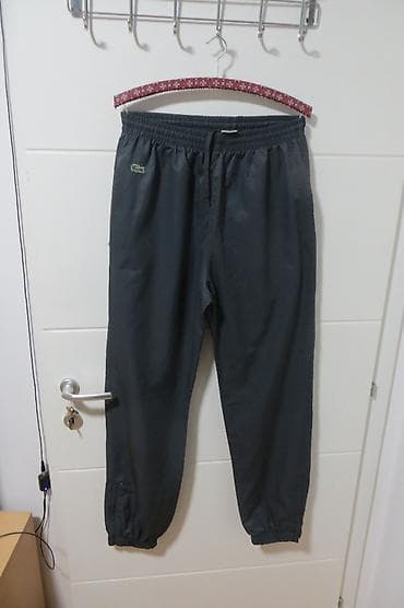 LACOSTE XXL bez mana greske kao nova, duzina 110cm materijal poliester na lalafo.rs — 1 LACOSTE XXL bez mana greske kao nova, duzina 110cm materijal poliester — 1