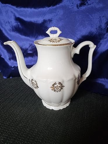 Bokal nov Bogucice porcelan iz 70ih.Poljska. Bokal perfektan,sve na na lalafo.rs Bokal nov Bogucice porcelan iz 70ih.Poljska. Bokal perfektan,sve na