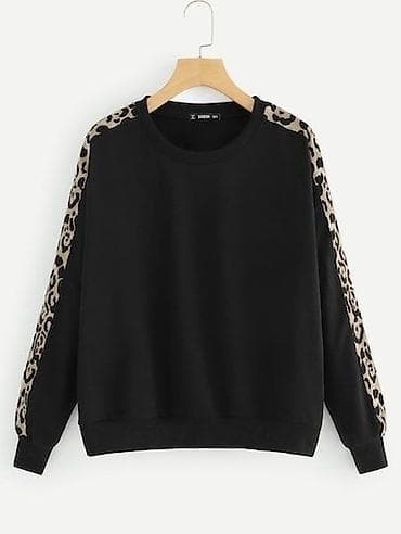 Women's Sweatshirts: Dukserica bluza crna sa leopard trakama na rukavima at lalafo.rs — 1 Women's Sweatshirts: Dukserica bluza crna sa leopard trakama na rukavima — 1