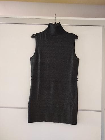 Trikotazna rolka,duza. Tamno siva boja, kao nova. Poluobim grudi 41 at lalafo.rs Trikotazna rolka,duza. Tamno siva boja, kao nova. Poluobim grudi 41