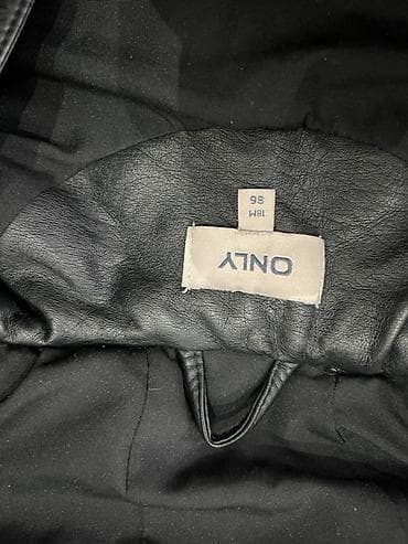 Dečja bunda DKNY, veličina 86 - Crna bundaveoma mekana na dodir na lalafo.rs — 3 Dečja bunda DKNY, veličina 86 - Crna bundaveoma mekana na dodir — 3