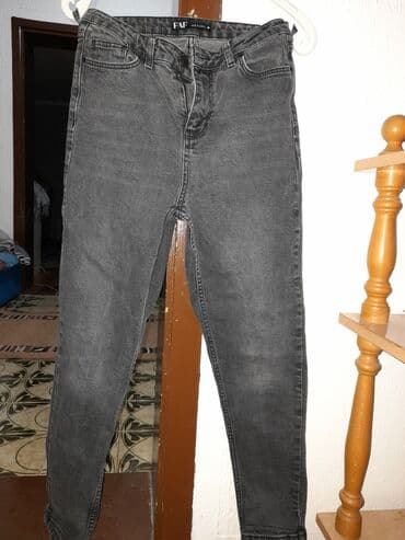 Sive ženske farmerke FAF – model “MOM COMFORT-2654” - Veličina: 36 - na lalafo.rs Sive ženske farmerke FAF – model “MOM COMFORT-2654” - Veličina: 36 -