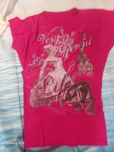 Ženska garderoba – 3 majice/bluze - Roze majica sa kratkim rukavima i na lalafo.rs — 2 Ženska garderoba – 3 majice/bluze - Roze majica sa kratkim rukavima i — 2