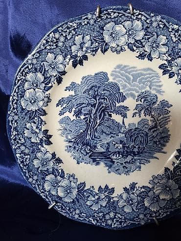 Antikviteti: Engleski tanjir za na zid Wedgwood iz 70ih. Engleski tanjir za na na lalafo.rs — 9 Antikviteti: Engleski tanjir za na zid Wedgwood iz 70ih. Engleski tanjir za na — 9