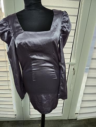 Elegantna mini haljina u satenastom sjaju – tamnosiva/ljubičasta na lalafo.rs Elegantna mini haljina u satenastom sjaju – tamnosiva/ljubičasta