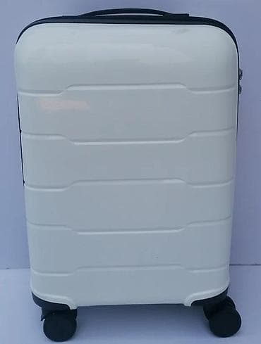 Travel suitcases and bags: Tvrdi kofer za putovanja – ručni kabinski format - Materijal: tvrda at lalafo.rs — 1 Travel suitcases and bags: Tvrdi kofer za putovanja – ručni kabinski format - Materijal: tvrda — 1