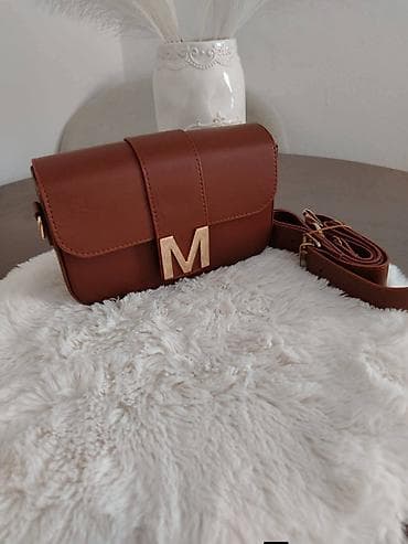 Mona torbice samo 2800 dinara Kais 1700 dinara U setu 3800 dinara na lalafo.rs Mona torbice samo 2800 dinara Kais 1700 dinara U setu 3800 dinara