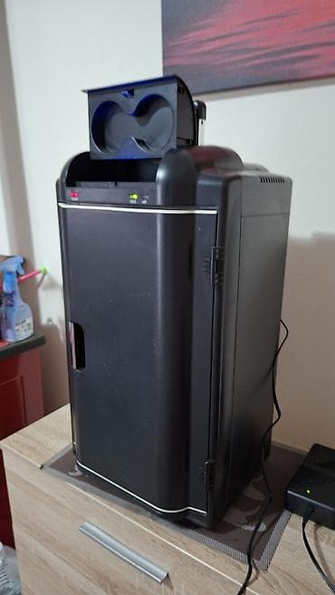 dve suknje po: Mini frižider/grejač sa termoelektričkim hlađenjem i zagrevanjem - na lalafo.rs — 5 dve suknje po: Mini frižider/grejač sa termoelektričkim hlađenjem i zagrevanjem - — 5