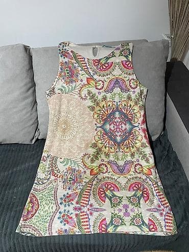 Haljina Desigual bez rukava – šarena etno/boho štampa - Brend na lalafo.rs — 1 Haljina Desigual bez rukava – šarena etno/boho štampa - Brend — 1