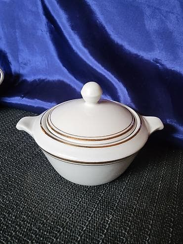 Knjige, audio i video formati: Servis za kafu Chodziez Poljska iz 80ih.god. Servis za 6 osoba, bez na lalafo.rs — 9 Knjige, audio i video formati: Servis za kafu Chodziez Poljska iz 80ih.god. Servis za 6 osoba, bez — 9