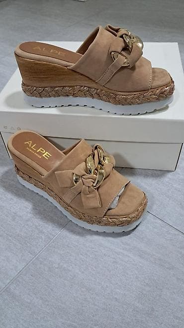 Ženske platforme ALPE - Model: klompe/sandale sa punom petom - Boja na lalafo.rs — 2 Ženske platforme ALPE - Model: klompe/sandale sa punom petom - Boja — 2