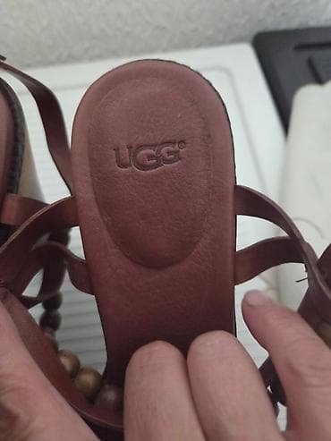UGG sandale br.39 nove donete iz inostranstva na lalafo.rs — 9 UGG sandale br.39 nove donete iz inostranstva — 9