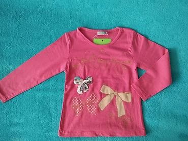 Novo sa etiketom
majica za devojcice
veličina 98-104 cm 3-4 god at lalafo.rs — 1 Novo sa etiketom
majica za devojcice
veličina 98-104 cm 3-4 god — 1