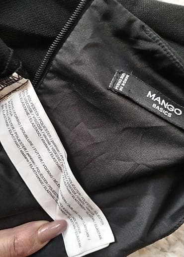 MANGO sa kaišem svedena otmena haljina uz telo crne boje. U struku ima na lalafo.rs — 5 MANGO sa kaišem svedena otmena haljina uz telo crne boje. U struku ima — 5
