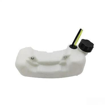 Home & Garden: Beli plastični rezervoar za gorivo sa crnim čepom i žutim crevom at lalafo.rs — 1 Home & Garden: Beli plastični rezervoar za gorivo sa crnim čepom i žutim crevom — 1