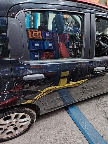 Fiat panda zadnja desna vrata kod boje 601 na lalafo.rs Fiat panda zadnja desna vrata kod boje 601