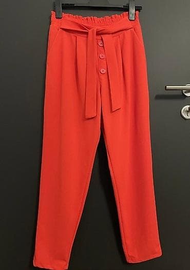 Na prodaju nove nikad nošene crvene pantalone na lalafo.rs — 1 Na prodaju nove nikad nošene crvene pantalone — 1