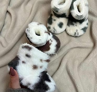 Bebi obuca.Cena 1750 din na lalafo.rs — 2 Bebi obuca.Cena 1750 din — 2