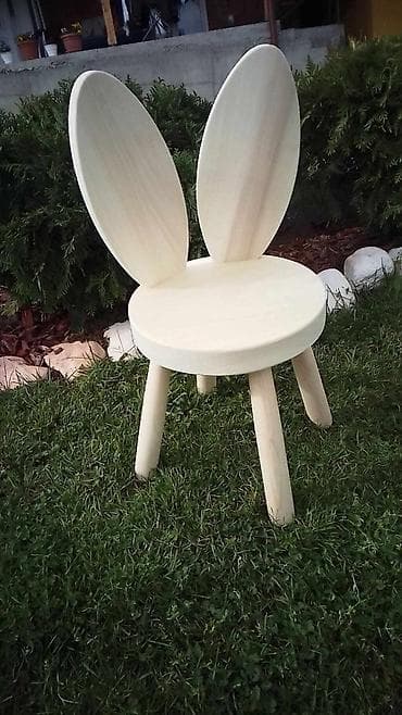 Četiri dečije stolice od svetlog drveta, svaka sa različitim dizajnom na lalafo.rs — 2 Četiri dečije stolice od svetlog drveta, svaka sa različitim dizajnom — 2