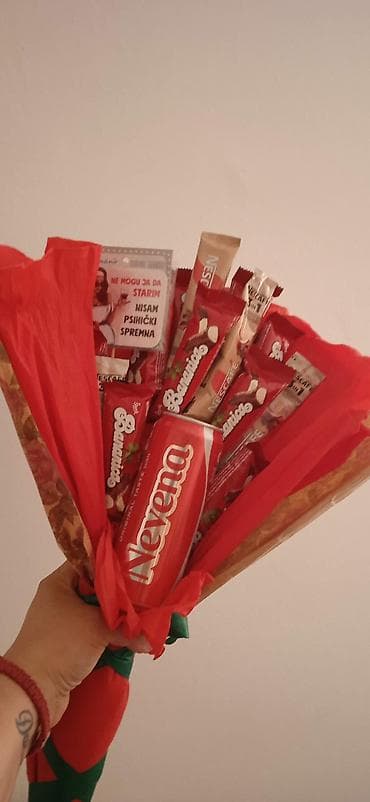 Poklon korpa “Srce” sa slatkišima - Rukotvorina u obliku srca na na lalafo.rs — 5 Poklon korpa “Srce” sa slatkišima - Rukotvorina u obliku srca na — 5