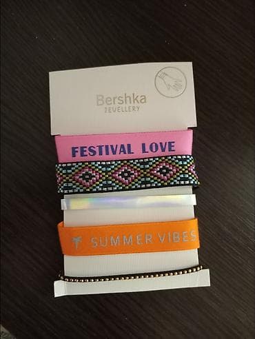 Bracelets: Set od 5 narukvica Bershka, novo! at lalafo.rs — 2 Bracelets: Set od 5 narukvica Bershka, novo! — 2
