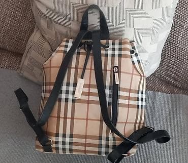 Ruksak sa karo šarom Burberry - Dizajn: klasična bež-karo šara; na lalafo.rs — 2 Ruksak sa karo šarom Burberry - Dizajn: klasična bež-karo šara; — 2