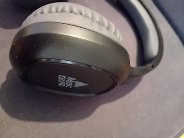 Model: Music Sound
bluetooth slušalice
ugrađen mikrofon
punjiva na lalafo.rs — 7 Model: Music Sound
bluetooth slušalice
ugrađen mikrofon
punjiva — 7