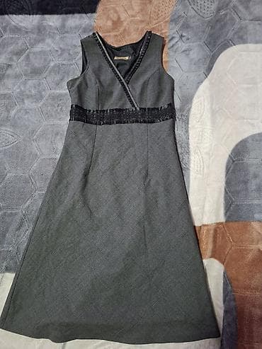 sako laneni: Elegantna siva haljina bez rukava - Kroj: blago A-linija, struk at lalafo.rs — 2 sako laneni: Elegantna siva haljina bez rukava - Kroj: blago A-linija, struk — 2