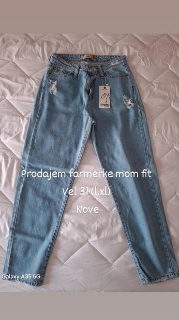 Farmerke mom fit – veličina 31 (L/XL) - Brend: Capitto (etiketa na na lalafo.rs Farmerke mom fit – veličina 31 (L/XL) - Brend: Capitto (etiketa na