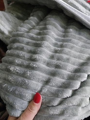 Set posteljina – prekrivač sa dve jastučnice - Trodimenzionalni na lalafo.rs — 7 Set posteljina – prekrivač sa dve jastučnice - Trodimenzionalni — 7