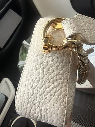 Torba je fantastično očuvana, bikvalno kao nova. Može lično na lalafo.rs — 5 Torba je fantastično očuvana, bikvalno kao nova. Može lično — 5