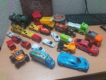 Ostalo: Veliki set dečjih autića i kamiona – raznovrsna kolekcija za igru - na lalafo.rs — 4 Ostalo: Veliki set dečjih autića i kamiona – raznovrsna kolekcija za igru - — 4