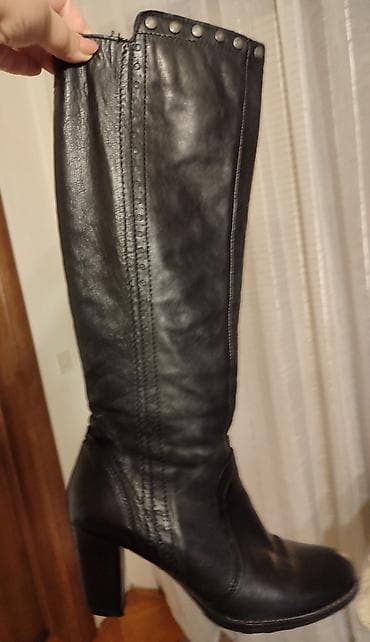 Čizme, 39 na lalafo.rs Čizme, 39