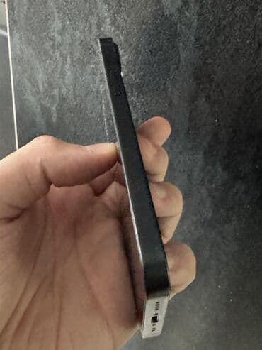 Apple iPhone iPhone 13 mini, 128 GB, Crn, Face ID na lalafo.rs Apple iPhone iPhone 13 mini, 128 GB, Crn, Face ID