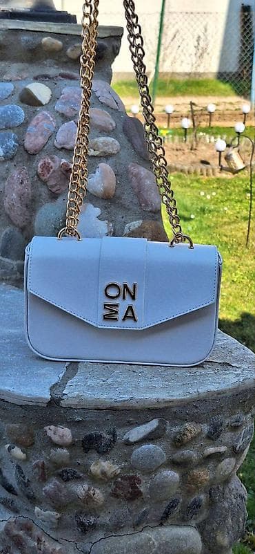 Accessories: Torbica i kais 4300 din u setu
mn at lalafo.rs — 2 Accessories: Torbica i kais 4300 din u setu
mn — 2