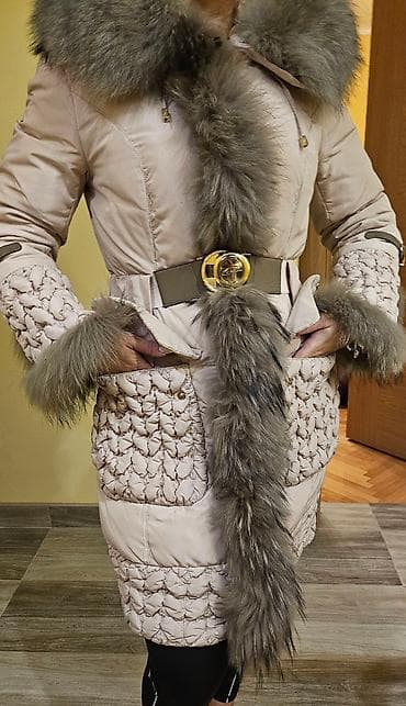 Ženska zimska jakna/kaput sa krznom - Boja: svetlo bež pudrasta na lalafo.rs — 2 Ženska zimska jakna/kaput sa krznom - Boja: svetlo bež pudrasta — 2